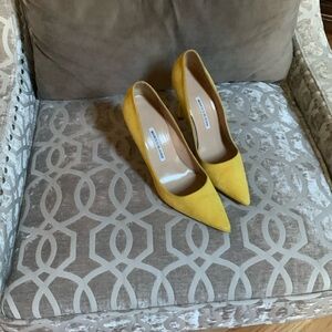 Manolo Blakahnik pumps